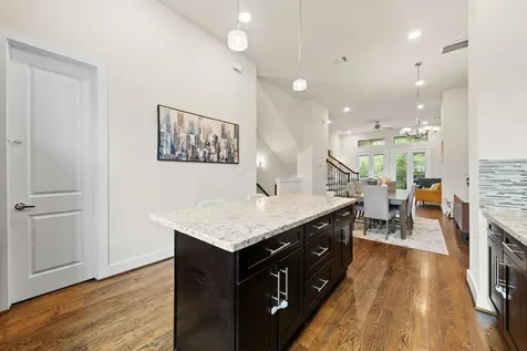 1208 W Dallas Street Houston TX 77019