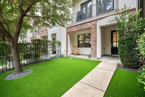 1208 W Dallas Street Houston TX 77019