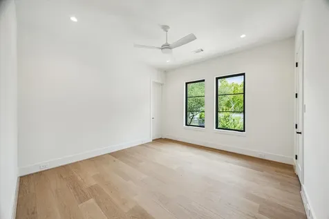 4914 Wigton Drive Houston TX 77096