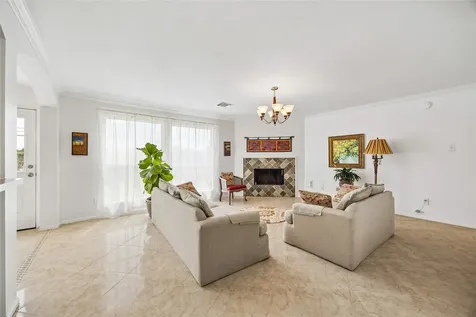 8327 Sonesta Point Lane Houston TX 77083