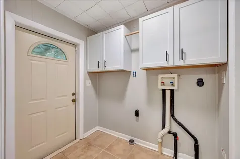 527 S Iowa Avenue League City TX 77573
