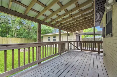 527 S Iowa Avenue League City TX 77573