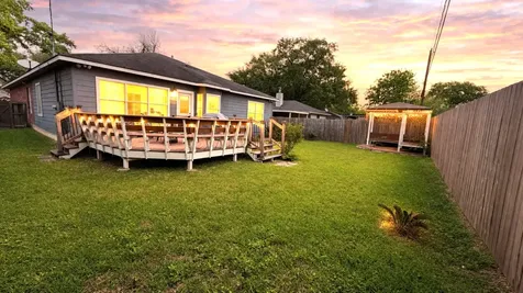 3219 Carmel Street Houston TX 77091