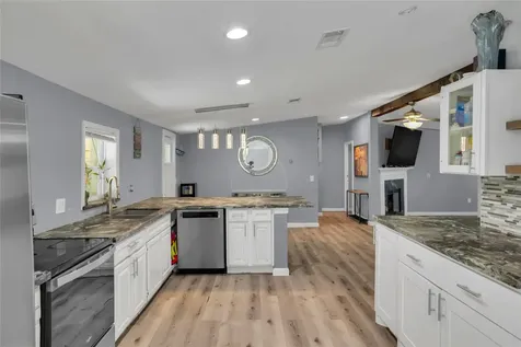 457 County Road 3773 Cleveland TX 77327
