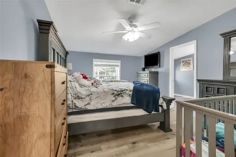 457 County Road 3773 Cleveland TX 77327