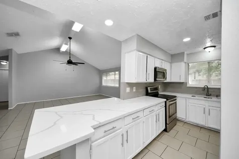 7351 Sonnet Glen Lane Houston TX 77095