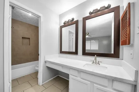 7351 Sonnet Glen Lane Houston TX 77095