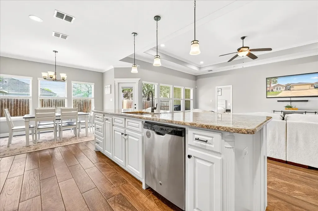 6534 Paddington Drive Corpus Christi TX 78414