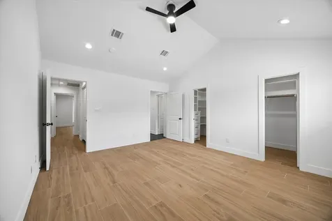 11840 Barryknoll Lane 8 Houston TX 77024