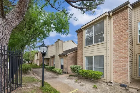 11840 Barryknoll Lane 8 Houston TX 77024