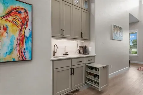 914 Axis Lane Franklin TX 77856