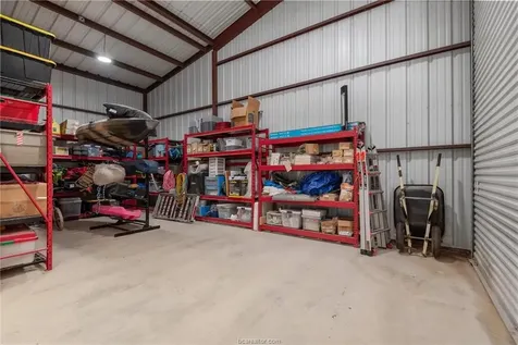 914 Axis Lane Franklin TX 77856