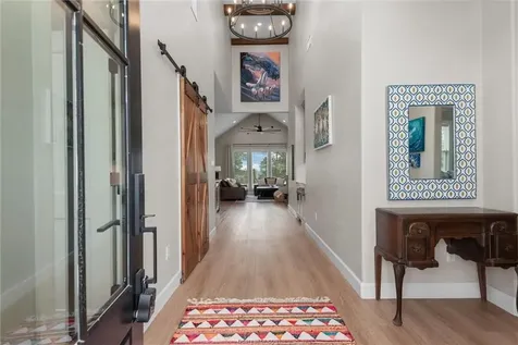 914 Axis Lane Franklin TX 77856