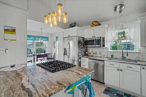 192 Barracuda Street Bayou Vista TX 77563
