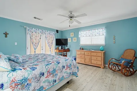 192 Barracuda Street Bayou Vista TX 77563