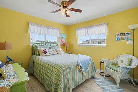 192 Barracuda Street Bayou Vista TX 77563