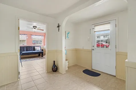 192 Barracuda Street Bayou Vista TX 77563