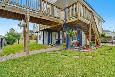 192 Barracuda Street Bayou Vista TX 77563