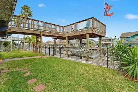 192 Barracuda Street Bayou Vista TX 77563