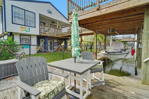 192 Barracuda Street Bayou Vista TX 77563