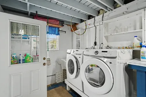 192 Barracuda Street Bayou Vista TX 77563