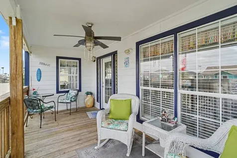 192 Barracuda Street Bayou Vista TX 77563