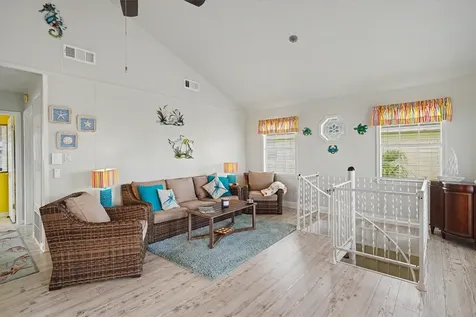 192 Barracuda Street Bayou Vista TX 77563
