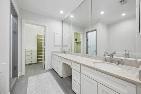 1904 Greenwich Place Drive Houston TX 77019