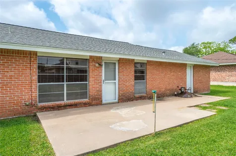 414 N Yaupon Street Richwood TX 77531