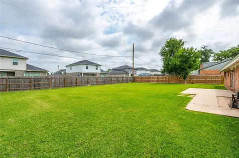414 N Yaupon Street Richwood TX 77531