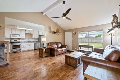 414 N Yaupon Street Richwood TX 77531