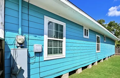 1105 Erin Street Houston TX 77009