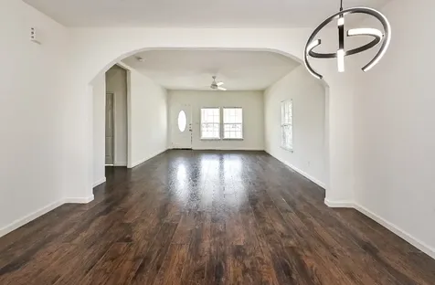 1105 Erin Street Houston TX 77009