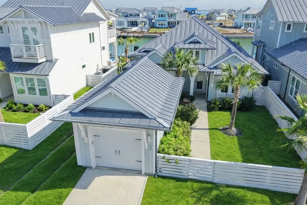 150 Foxtail Lane Rockport TX 78382