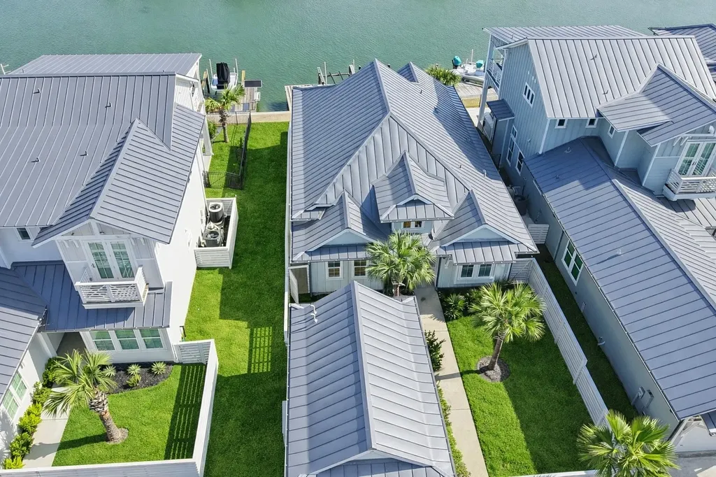 150 Foxtail Lane Rockport TX 78382