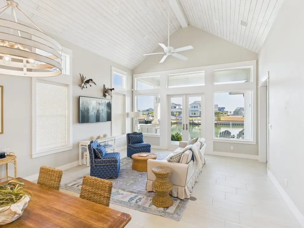 150 Foxtail Lane Rockport TX 78382