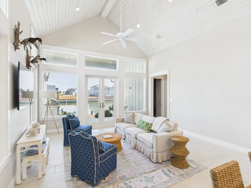 150 Foxtail Lane Rockport TX 78382