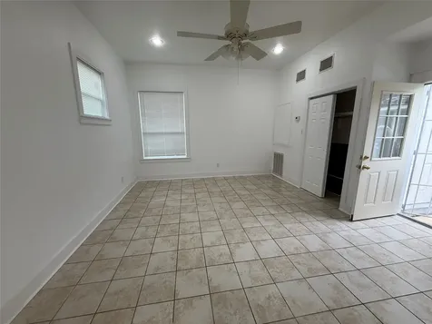5201 Leeland Street B Houston TX 77023