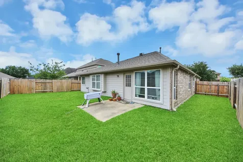 1326 Auburn View Lane Fresno TX 77545