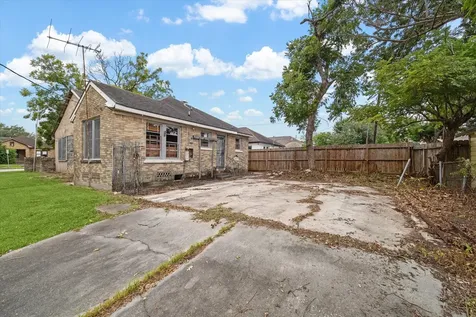 4310 Delano Street Houston TX 77004