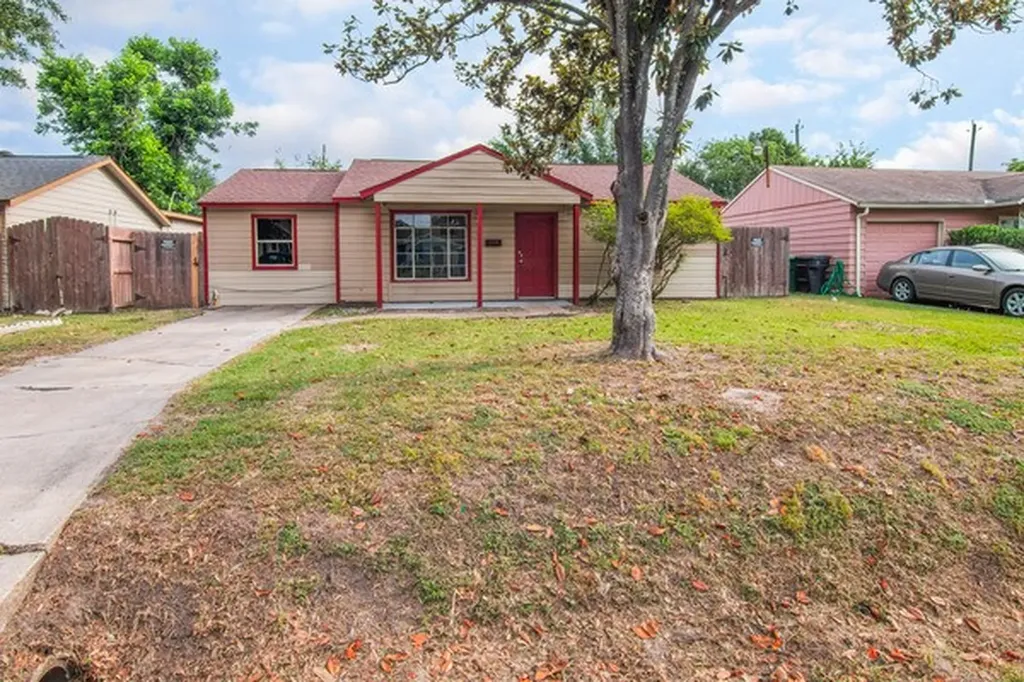 3322 Mccrarey Drive Houston TX 77088