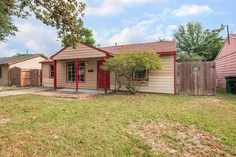 3322 Mccrarey Drive Houston TX 77088