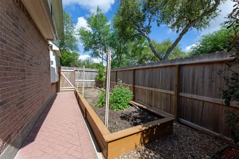 2407 Royal Palm Court League City TX 77573