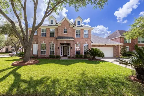 2407 Royal Palm Court League City TX 77573