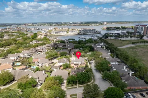 2407 Royal Palm Court League City TX 77573