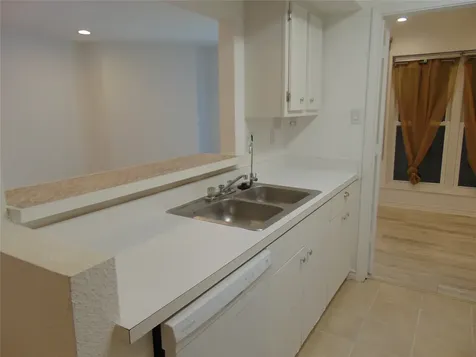3220 69th Street G1 Galveston TX 77551