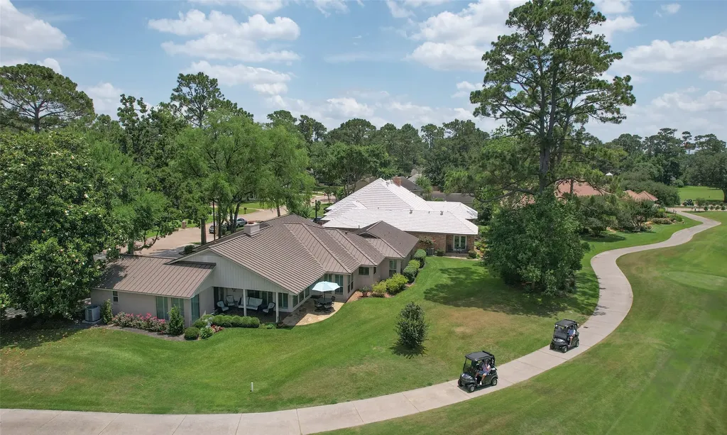 6002 Coral Ridge Road Houston TX 77069