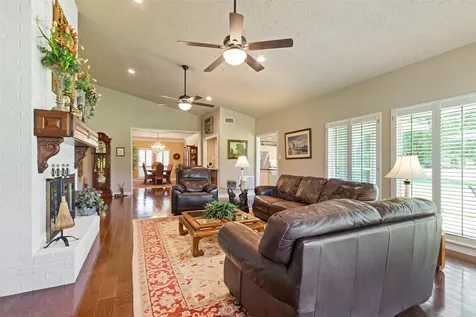 6002 Coral Ridge Road Houston TX 77069