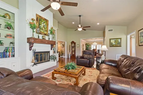 6002 Coral Ridge Road Houston TX 77069