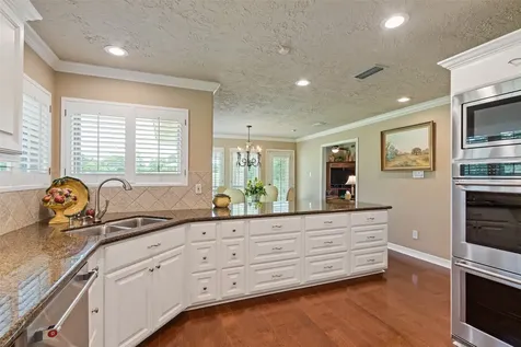 6002 Coral Ridge Road Houston TX 77069